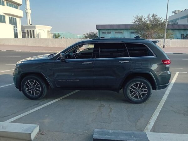 Jeep Grand Cherokee Limited 4x4 - Image 3